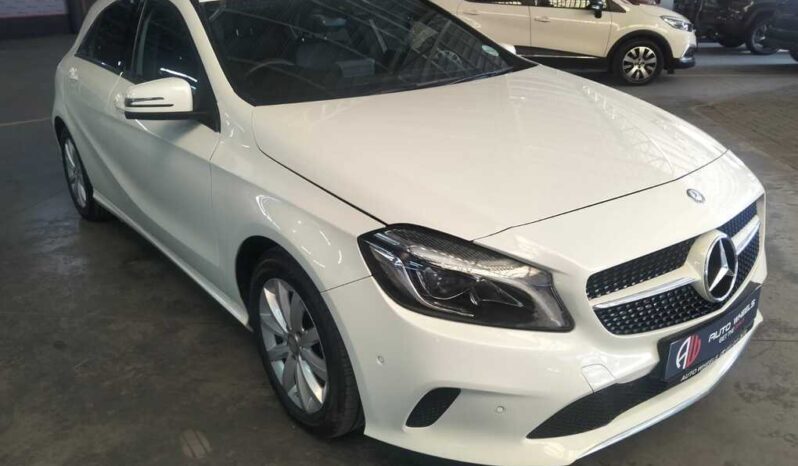2017 MERCEDES-BENZ A 200d URBAN A/T full