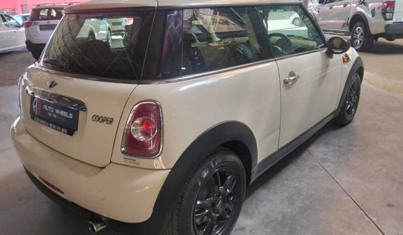 2013 MINI COOPER full